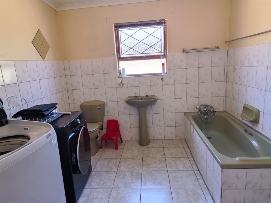 4 Bedroom Property for Sale in Retief Eastern Cape